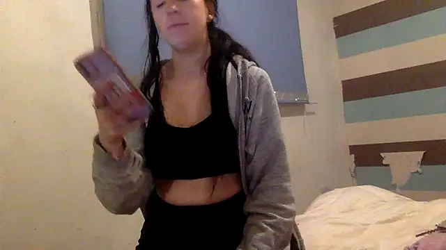 Snapshot of Bellababexox chatting on October 25, 2025, 12:29 am Bellababexox online show from October 25, 2025, 12:29 am