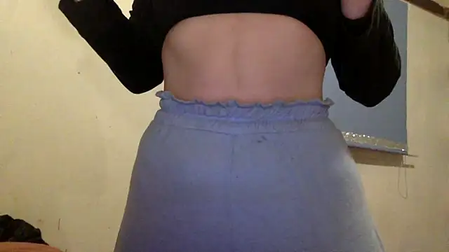 Snapshot of Bellababexox chatting on November 13, 2025, 6:34 am Bellababexox online show from November 13, 2025, 6:34 am