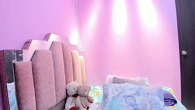 AndreaSweet2 online show from September 27, 2025, 7:41 pm