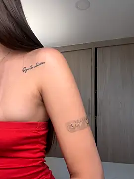 Mavii  online show from October 19, 2025, 4:40 pm