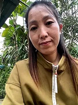 Snapshot of Huong-Ly chatting on September 18, 2025, 11:01 am Huong-Ly online show from September 18, 2025, 11:01 am