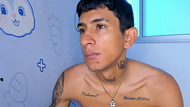 porno king69 online show from November 26, 2025, 2:40 pm