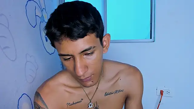 porno king69 online show from November 27, 2025, 3:25 pm