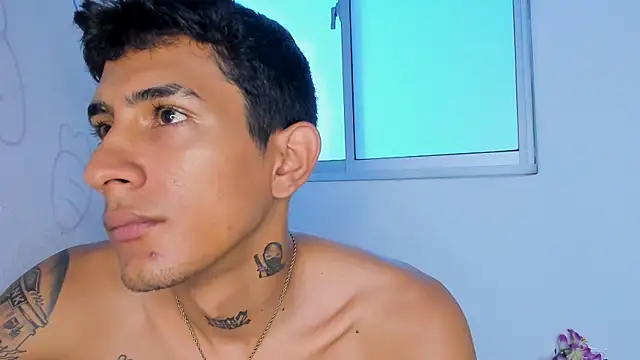 porno king69 online show from November 29, 2025, 3:37 pm