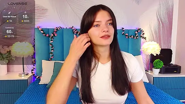 kimberlyy77 online show from September 25, 2025, 6:17 am