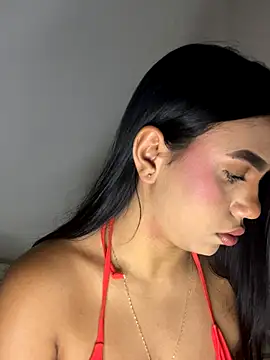 Michelle johnson  online show from September 26, 2025, 6:34 pm