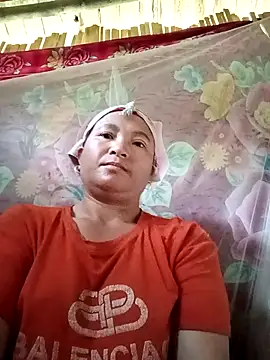 Snapshot of Love-Mama33 chatting on September 22, 2025, 9:11 am Love-Mama33 online show from September 22, 2025, 9:11 am