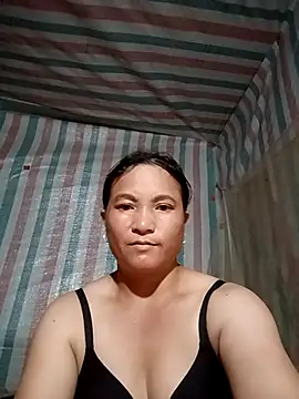 Snapshot of Love-Mama33 chatting on October 13, 2025, 1:55 pm Love-Mama33 online show from October 13, 2025, 1:55 pm