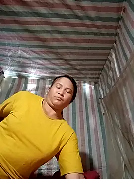 Love-Mama33 online show from November 4, 2025, 11:48 pm