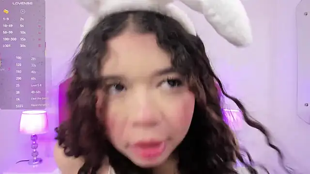 Snapshot of STEFANY_MOLL chatting on December 2, 2025, 3:45 am STEFANY MOLL online show from December 2, 2025, 3:45 am