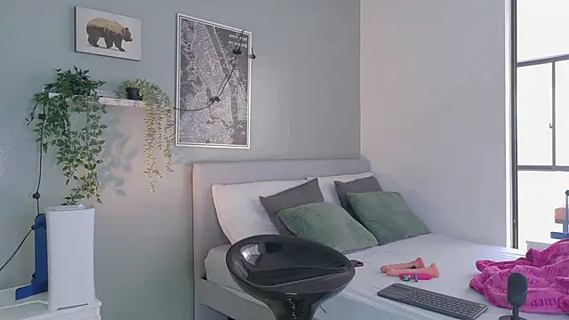 Snapshot of Nickifox__ chatting on November 14, 2025, 7:34 pm Nickifox online show from November 14, 2025, 7:34 pm