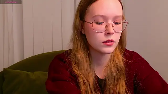 Snapshot of MandyMils chatting on November 20, 2025, 2:50 pm MandyMils online show from November 20, 2025, 2:50 pm