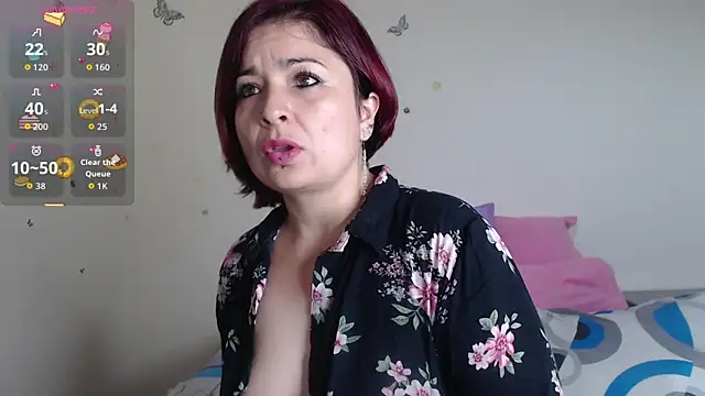 Snapshot of evangeline_lover chatting on October 2, 2025, 12:01 pm evangeline lover online show from October 2, 2025, 12:01 pm