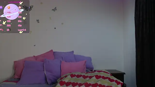 Snapshot of evangeline_lover chatting on October 22, 2025, 11:54 am evangeline lover online show from October 22, 2025, 11:54 am