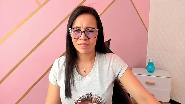 Eva mermaid online show from October 23, 2025, 2:16 pm