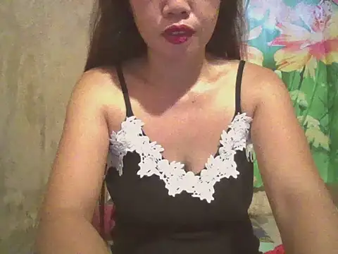 sexymorenal18 online show from September 19, 2025, 2:24 am