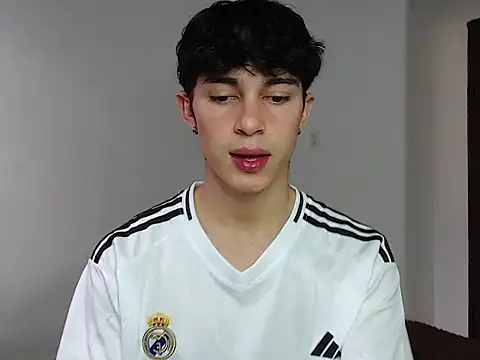 Snapshot of john_vichenso chatting on September 26, 2025, 9:08 pm john vichenso online show from September 26, 2025, 9:08 pm