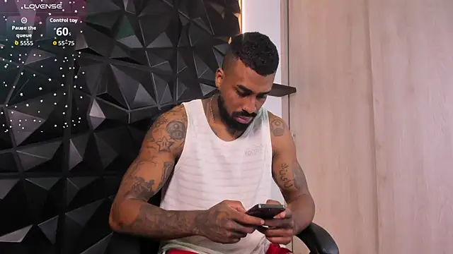 OstinDaniels online show from November 15, 2025, 10:37 pm