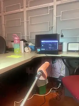 Snapshot of ScarlethAH chatting on September 27, 2025, 2:05 am ScarlethAH online show from September 27, 2025, 2:05 am