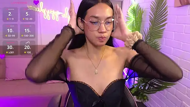 Snapshot of artemiss_tay chatting on October 2, 2025, 7:21 pm artemiss tay online show from October 2, 2025, 7:21 pm