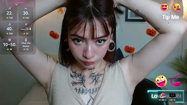 Snapshot of Evanss_lx chatting on October 7, 2025, 5:54 pm Evanss lx online show from October 7, 2025, 5:54 pm