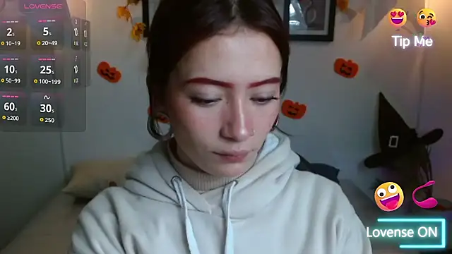 Snapshot of Evanss_lx chatting on October 13, 2025, 1:00 pm Evanss lx online show from October 13, 2025, 1:00 pm