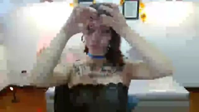 Snapshot of Evanss_lx chatting on November 3, 2025, 7:15 pm Evanss lx online show from November 3, 2025, 7:15 pm