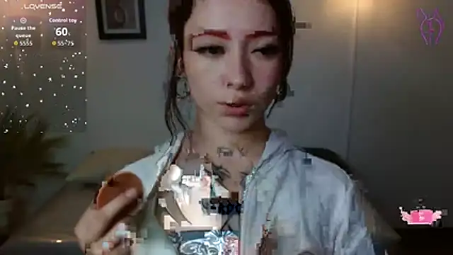 Snapshot of Evanss_lx chatting on November 15, 2025, 12:56 pm Evanss lx online show from November 15, 2025, 12:56 pm