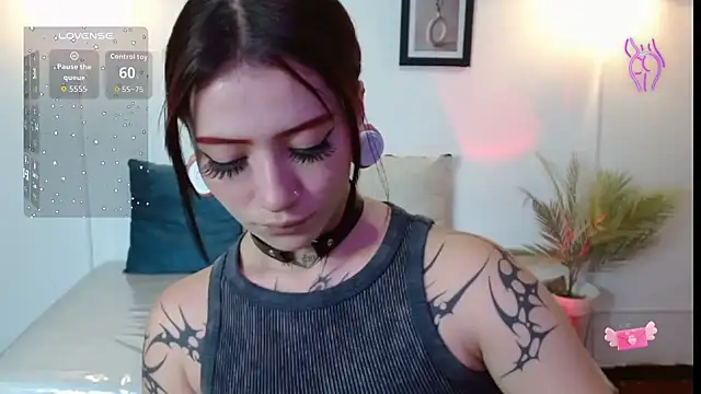 Snapshot of Evanss_lx chatting on November 24, 2025, 7:13 pm Evanss lx online show from November 24, 2025, 7:13 pm