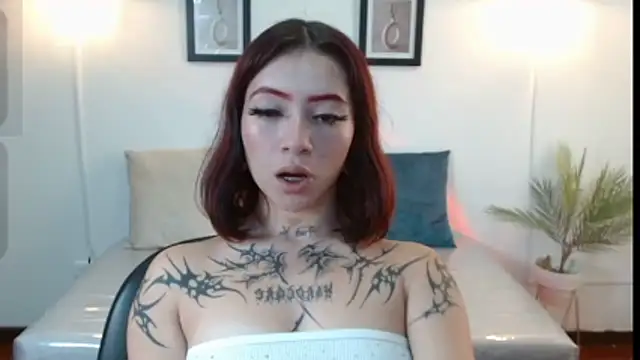 Snapshot of Evanss_lx chatting on December 5, 2025, 1:20 pm Evanss lx online show from December 5, 2025, 1:20 pm