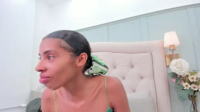 sarah ashbourne online show from December 16, 2025, 2:55 pm