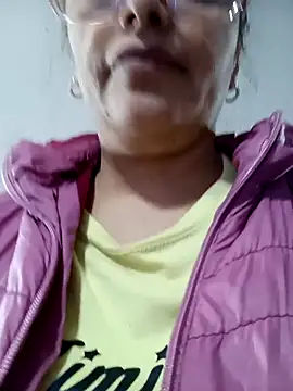 Snapshot of Lady_16 chatting on November 28, 2025, 2:03 am Lady 16 online show from November 28, 2025, 2:03 am