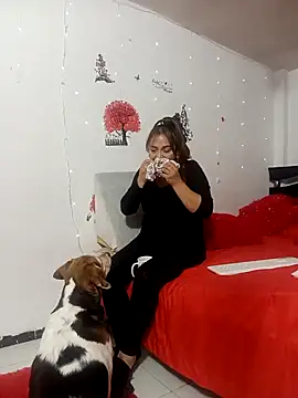 Snapshot of Lady_16 chatting on December 14, 2025, 1:44 am Lady 16 online show from December 14, 2025, 1:44 am