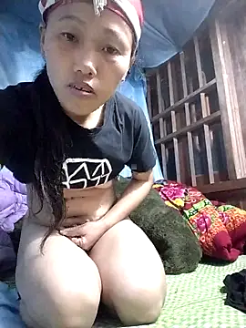 Snapshot of PhamPm70 chatting on November 19, 2025, 11:21 am PhamPm70 online show from November 19, 2025, 11:21 am