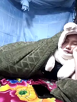 Snapshot of PhamPm70 chatting on December 18, 2025, 1:06 pm PhamPm70 online show from December 18, 2025, 1:06 pm