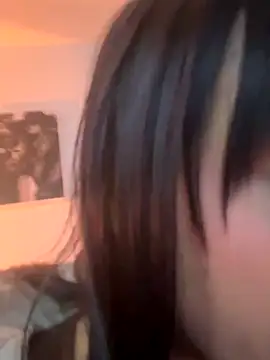 Aleja ruizz online show from September 22, 2025, 3:52 am