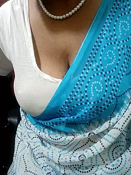 Snapshot of tami_lavanya chatting on September 8, 2025, 5:12 pm tami lavanya online show from September 8, 2025, 5:12 pm