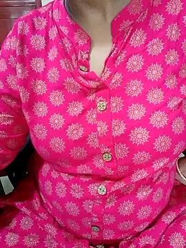 Snapshot of tami_lavanya chatting on September 11, 2025, 4:01 am tami lavanya online show from September 11, 2025, 4:01 am