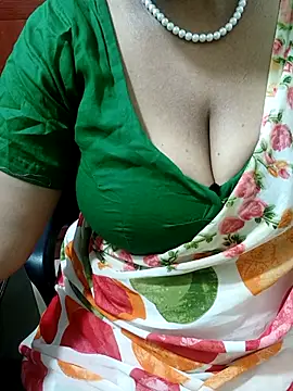 Snapshot of tami_lavanya chatting on September 18, 2025, 5:59 pm tami lavanya online show from September 18, 2025, 5:59 pm