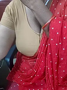 Snapshot of tami_lavanya chatting on September 24, 2025, 4:27 am tami lavanya online show from September 24, 2025, 4:27 am