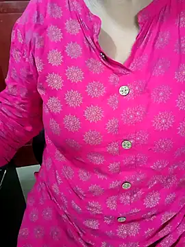 Snapshot of tami_lavanya chatting on September 30, 2025, 4:28 am tami lavanya online show from September 30, 2025, 4:28 am