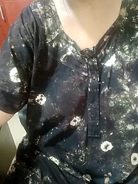 Snapshot of tami_lavanya chatting on October 2, 2025, 5:14 am tami lavanya online show from October 2, 2025, 5:14 am