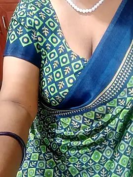 Snapshot of tami_lavanya chatting on October 3, 2025, 9:28 am tami lavanya online show from October 3, 2025, 9:28 am