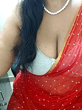 Snapshot of tami_lavanya chatting on October 18, 2025, 4:26 am tami lavanya online show from October 18, 2025, 4:26 am