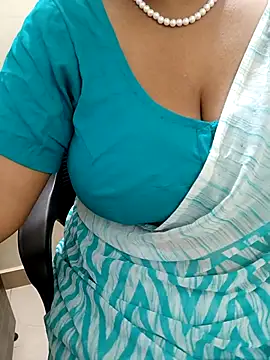 Snapshot of tami_lavanya chatting on October 19, 2025, 5:57 pm tami lavanya online show from October 19, 2025, 5:57 pm