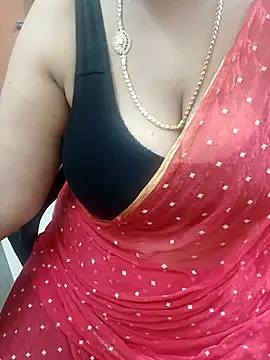 Snapshot of tami_lavanya chatting on October 24, 2025, 4:03 pm tami lavanya online show from October 24, 2025, 4:03 pm