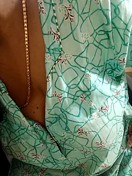 Snapshot of tami_lavanya chatting on October 25, 2025, 11:29 am tami lavanya online show from October 25, 2025, 11:29 am