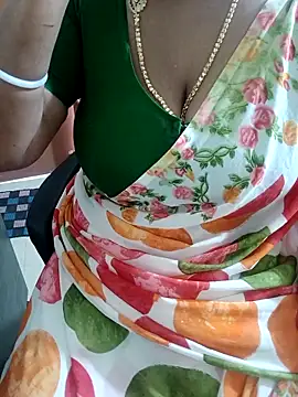 Snapshot of tami_lavanya chatting on October 27, 2025, 10:08 am tami lavanya online show from October 27, 2025, 10:08 am