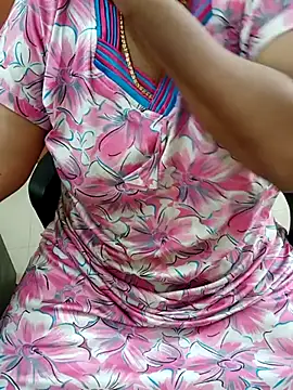 Snapshot of tami_lavanya chatting on October 30, 2025, 6:41 pm tami lavanya online show from October 30, 2025, 6:41 pm