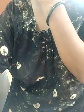 Snapshot of tami_lavanya chatting on November 1, 2025, 3:41 am tami lavanya online show from November 1, 2025, 3:41 am